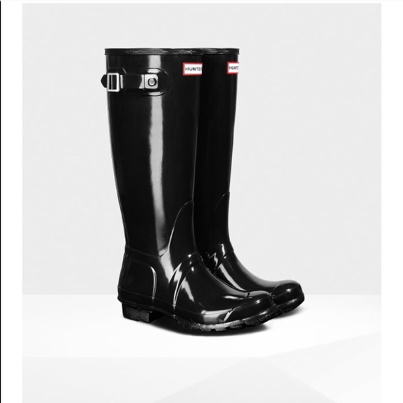 Hunter Shoes - Tall black shiny hunter boots
